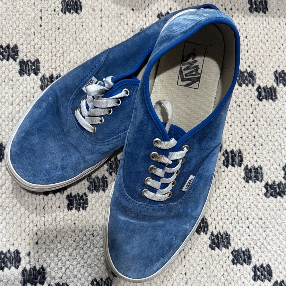 Vans Men's Classic Blue Sneakers
